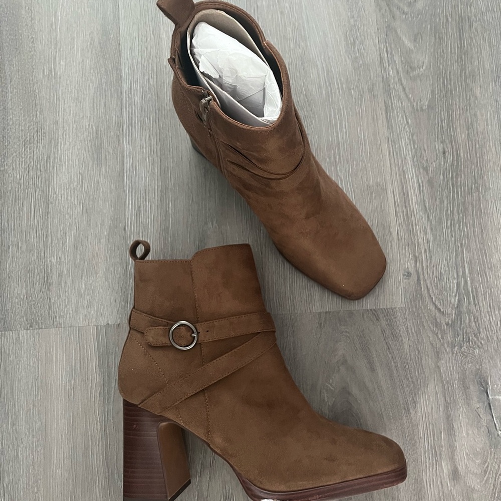 Kensie Brown Suede Ankle Boots NWT
